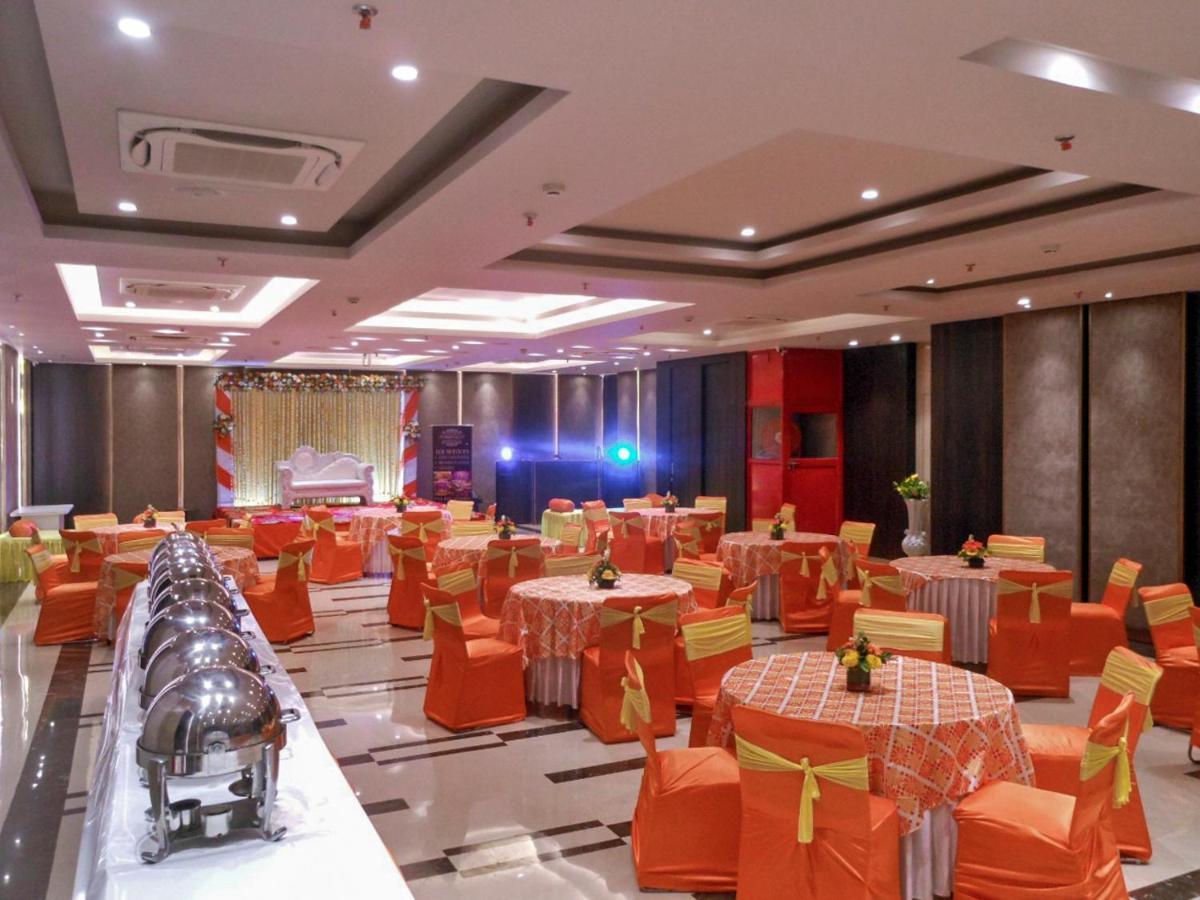 Hotel Saket 27 Nova Deli Exterior foto