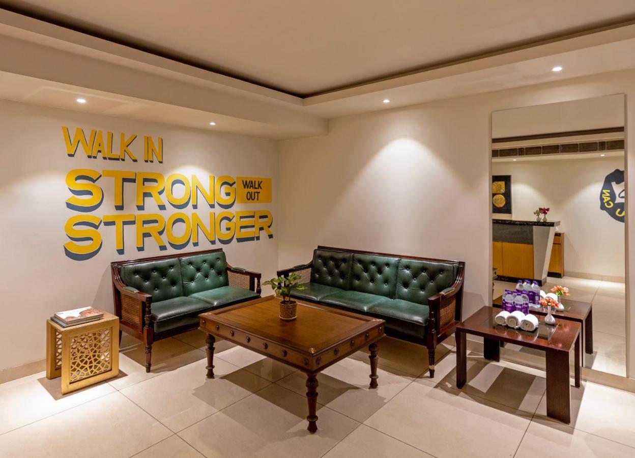 Hotel Saket 27 Nova Deli Exterior foto